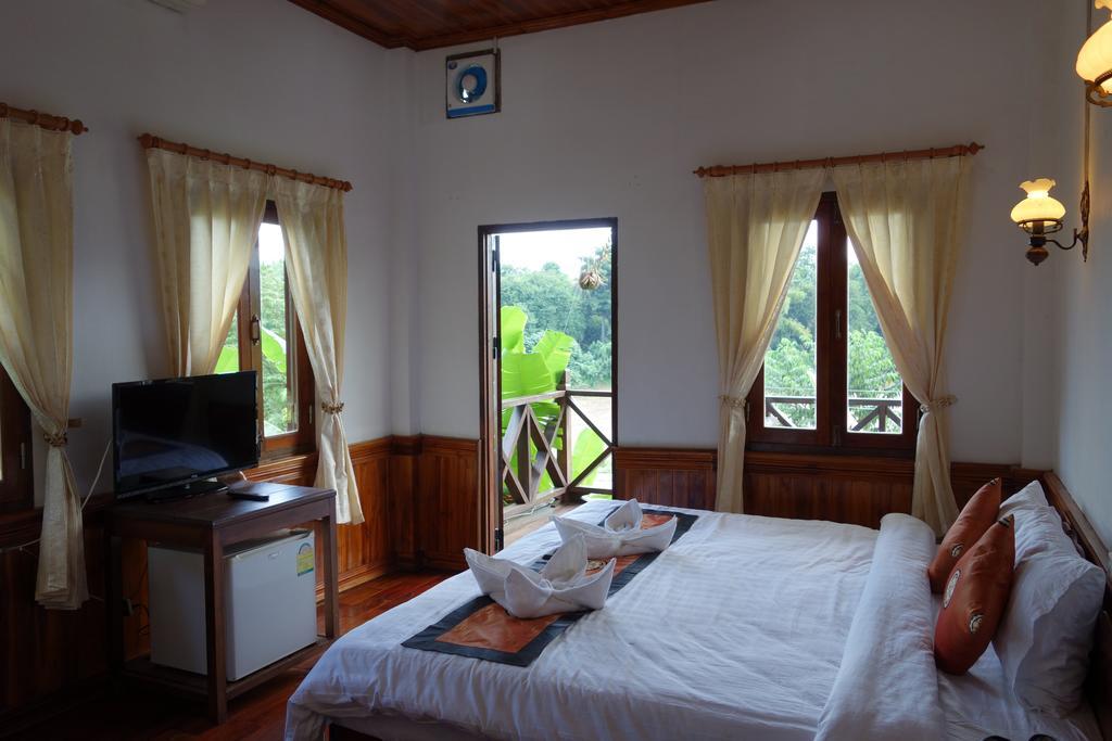 Namkhan Riverside Hotel ルアンパバーン 部屋 写真