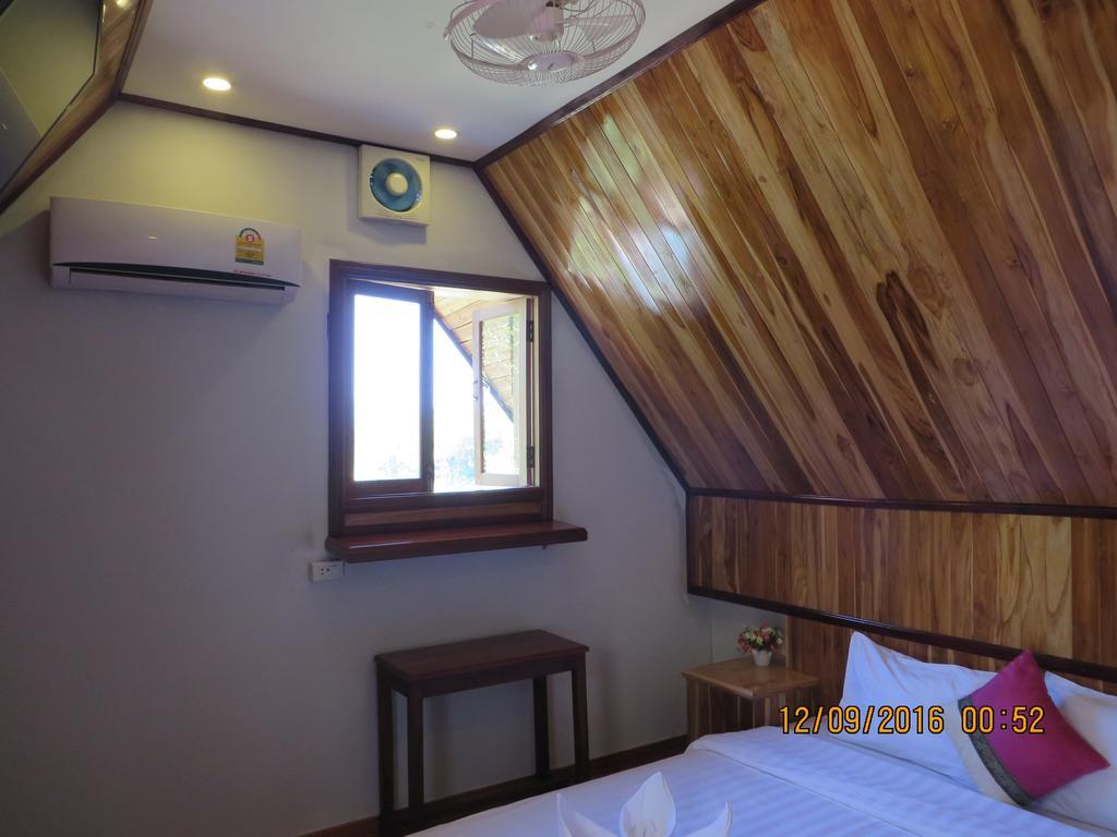 Namkhan Riverside Hotel ルアンパバーン エクステリア 写真