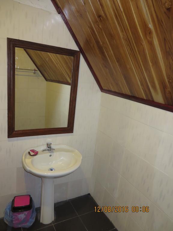 Namkhan Riverside Hotel ルアンパバーン エクステリア 写真